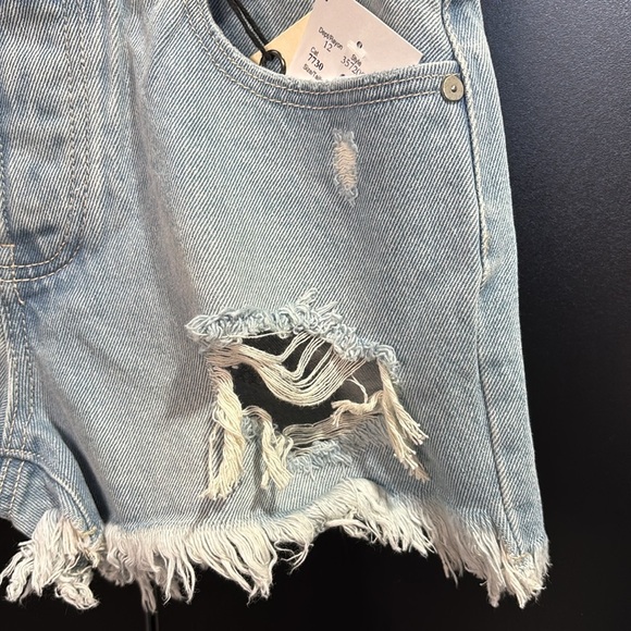 Ban-Jara high rise loose fit, button fly, distressed ripped fringe 5 pocket,belt - Picture 3 of 10